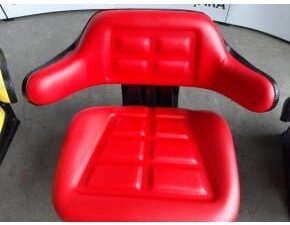 Scaun tractor rosu reglaj triplu cu amortizor UTB U-445 si U-650