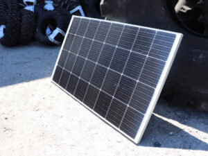Panou solar 200w fotovoltaic monocristalin cu conector tip mc4 si cablu de conectare 70cm 1290x760x30mm Thor pentru AFIR APIA