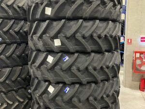ANVELOPA 320/85 R38 CEAT Farmax R85 143 A8 / 143 B TL