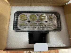 Proiector LED dreptunghiular pentru New Holland, Fiat 82031075/UT-W4035