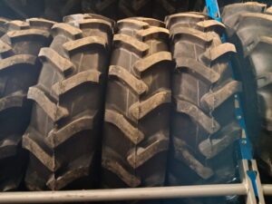 Anvelopa 8.3-20 UNIGLORY TRACFORCE 306 8PR TT