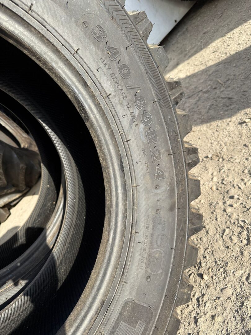ANVELOPA 340/80 R24 NOKIAN TRI 2 140A8/135D M+S ( DOT 2019 ) - imagine 2