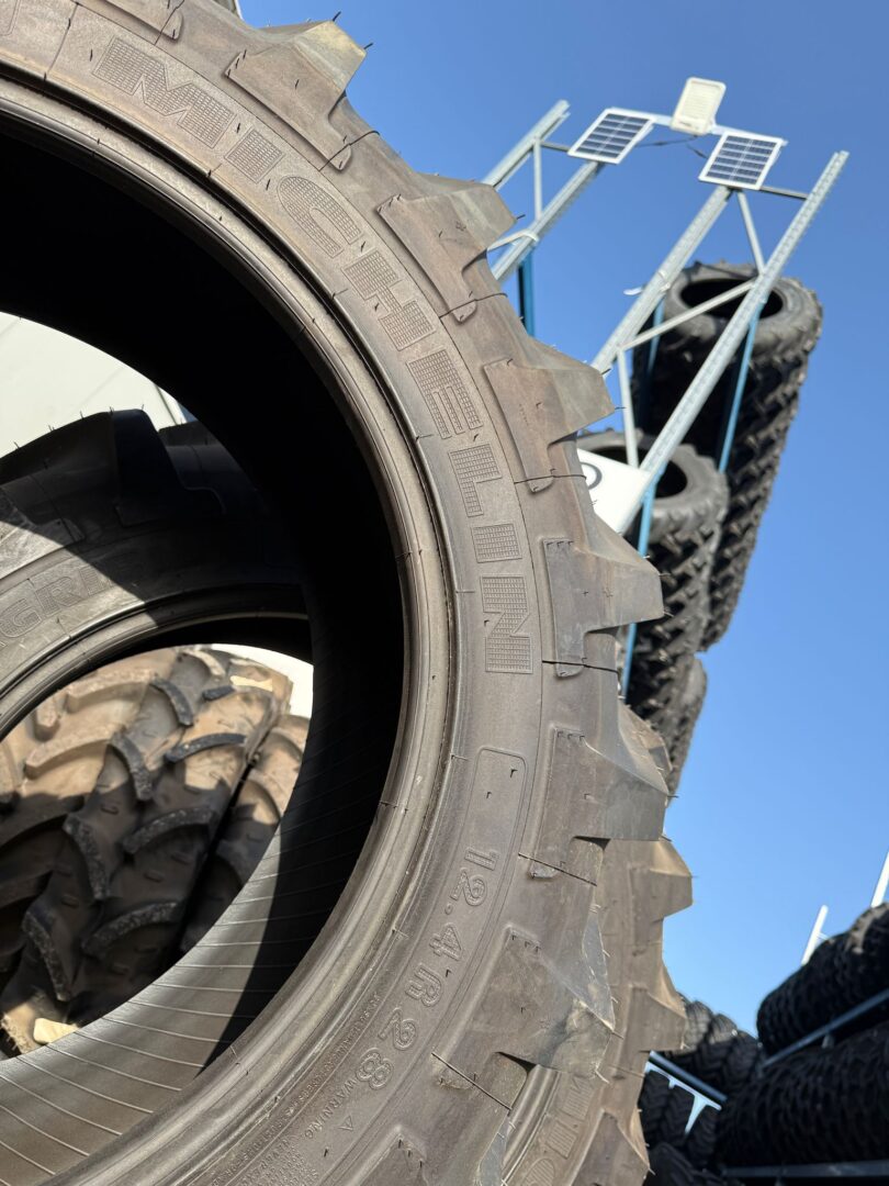 ANVELOPA 12.4 R28 MICHELIN AGRIBIB 121/118A8 ( DOT 2017 ) - imagine 2