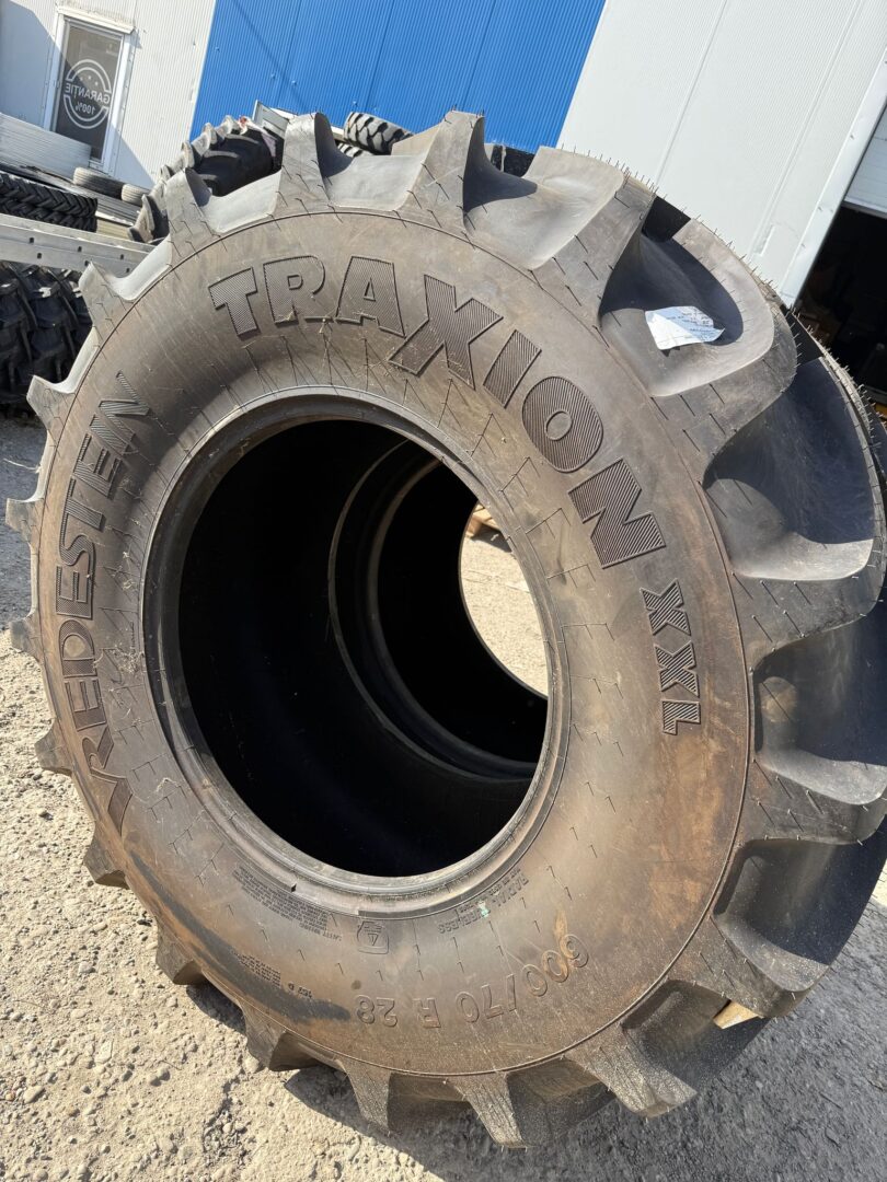 ANVELOPA 600/70 R28 VREDESTEIN TRAXION XXL 157D TL ( DOT 2016 ) - imagine 2