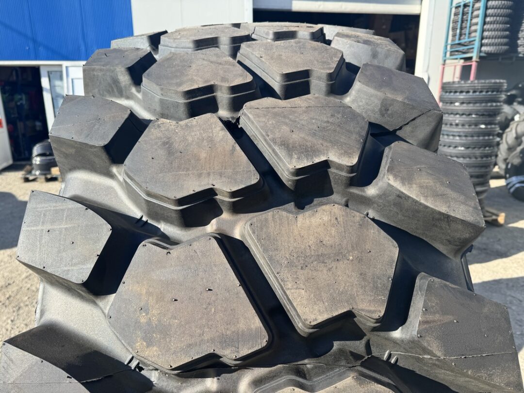 ANVELOPA 26.5 R25 BKT EARTHMAX SR41 202A2/193B E4**/L4* CR TL - imagine 9