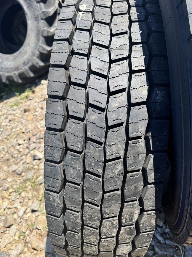ANVELOPA 315/80 R22.5 LEAO MULTI-ROAD KTD300 156/1500L TL - imagine 5