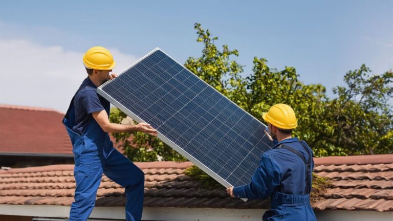 Inovații în tehnologia panourilor solare: ce ne rezervă viitorul