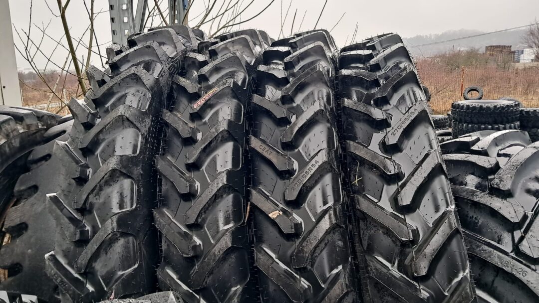 ANVELOPA 270/95 R54 CEAT Farmax RC 149A8/ 146D TL - imagine 4