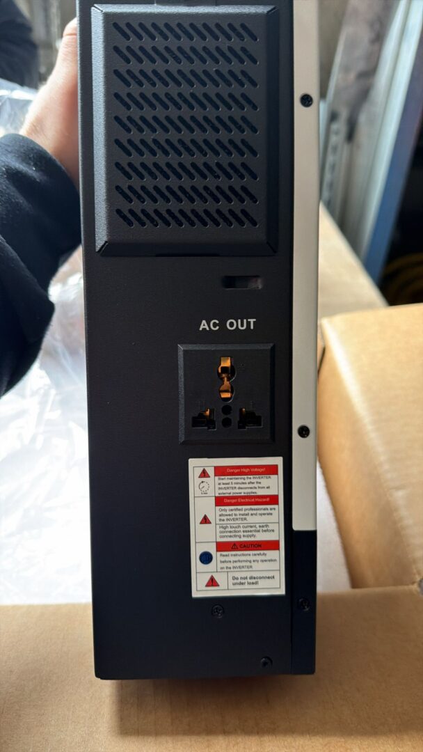 Invertor solar hibrid 1.2kW, 12V, MPPT 50A, monofazic, OFF-GRID Breckner Germany - imagine 3