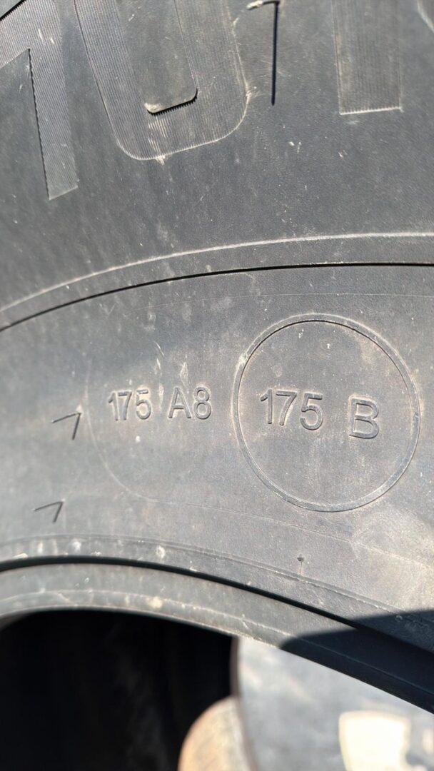 ANVELOPA 800/70 R32 VREDESTEIN TRAXION HARVEST 175A8/175B TL - imagine 4