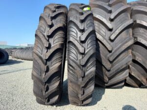 Anvelopa 270/95 R32 TAURUS 136A8