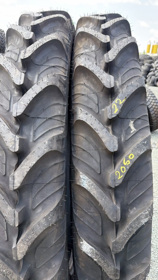 ANVELOPA 270/95 r48 TAURUS RC95 145A8/142D TL 11.2 R48 - imagine 3