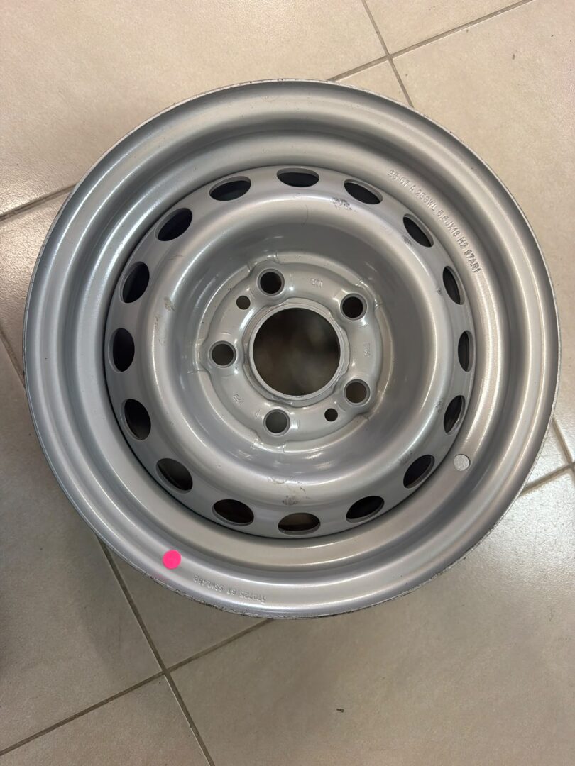JANTA TABLA RIM 5.5JX R13 H2 5/66.5/112 e12 et+30 900kg anvelopa 195/50R13