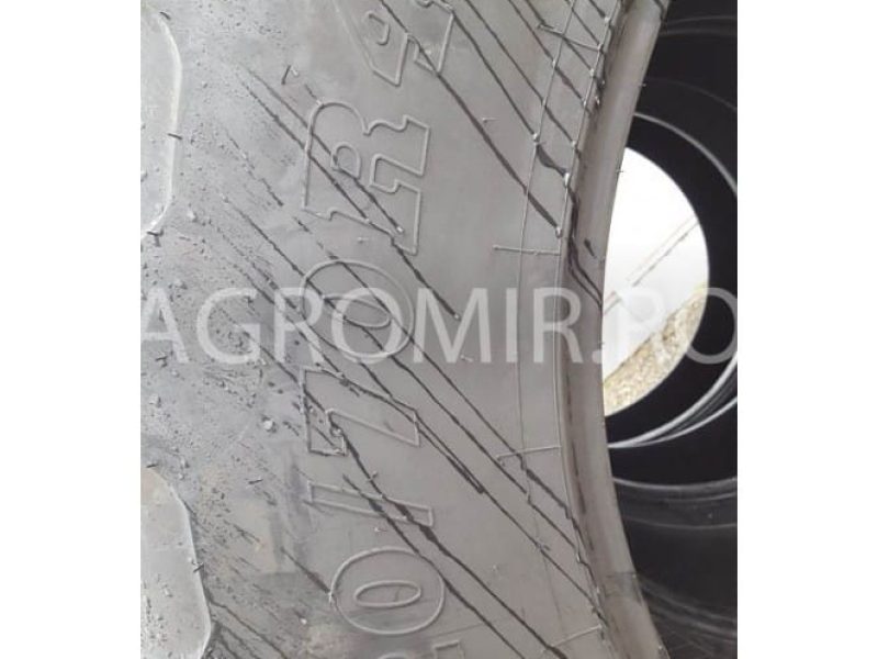 62070-r42-bkt-agrimax-rt765-160a8b-tl